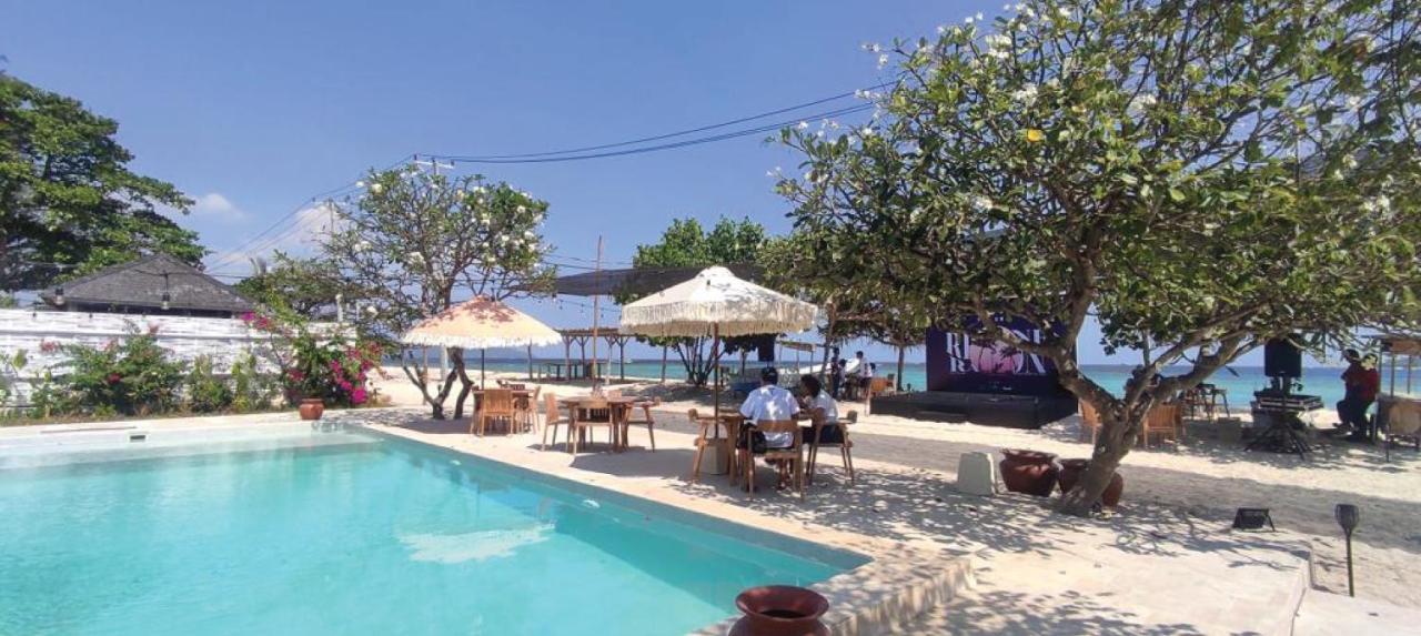 Bungalow Cafe Gili Beachfront Gili Meno Exterior photo